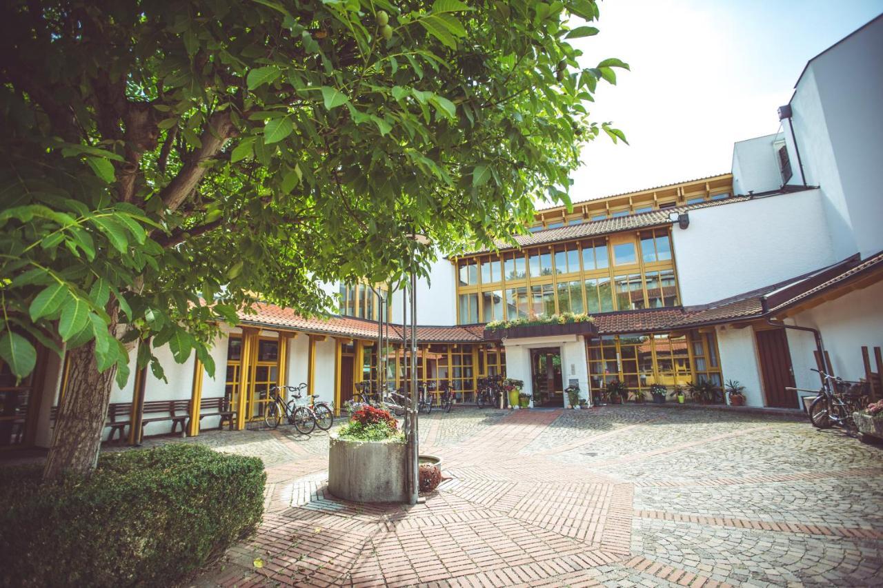 Hotel Und Appartementhof Waldeck Bad Fussing Luaran gambar